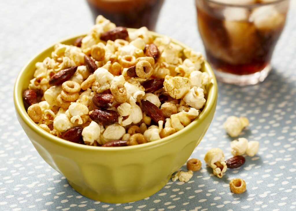 Dyondza ku endla Honey Caramel Corn yo nandzika hi rhisipi leyi
