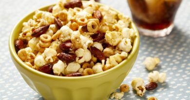 Dyondza ku endla Honey Caramel Corn yo nandzika hi rhisipi leyi